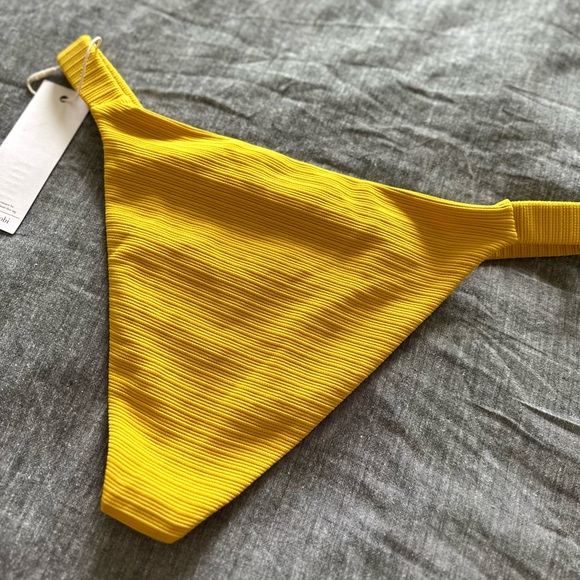 3/$20 -NWT bikini bottom - Picture 2 of 4